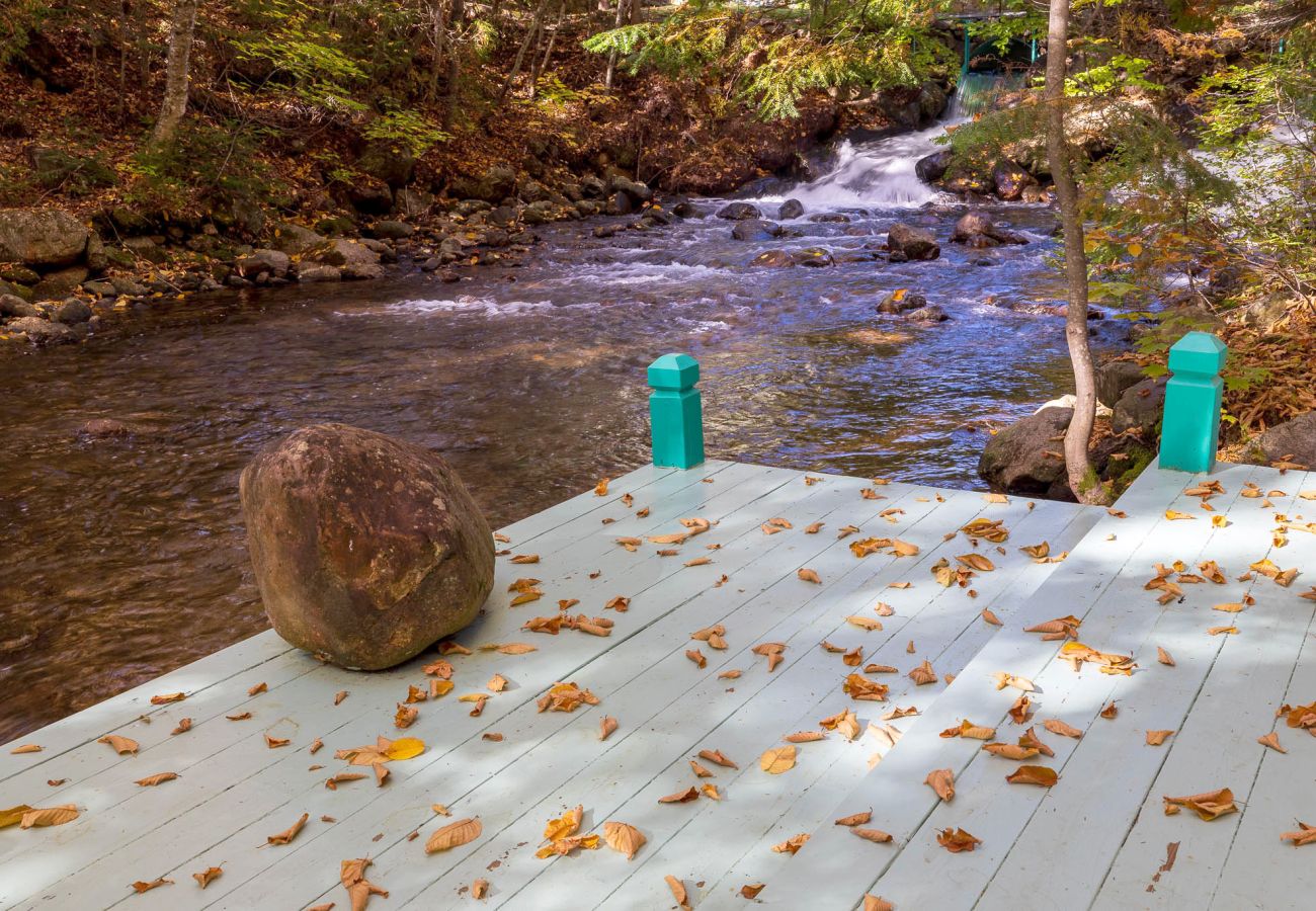 Chalet in Montreal - CAN028 : L'Hirondelle