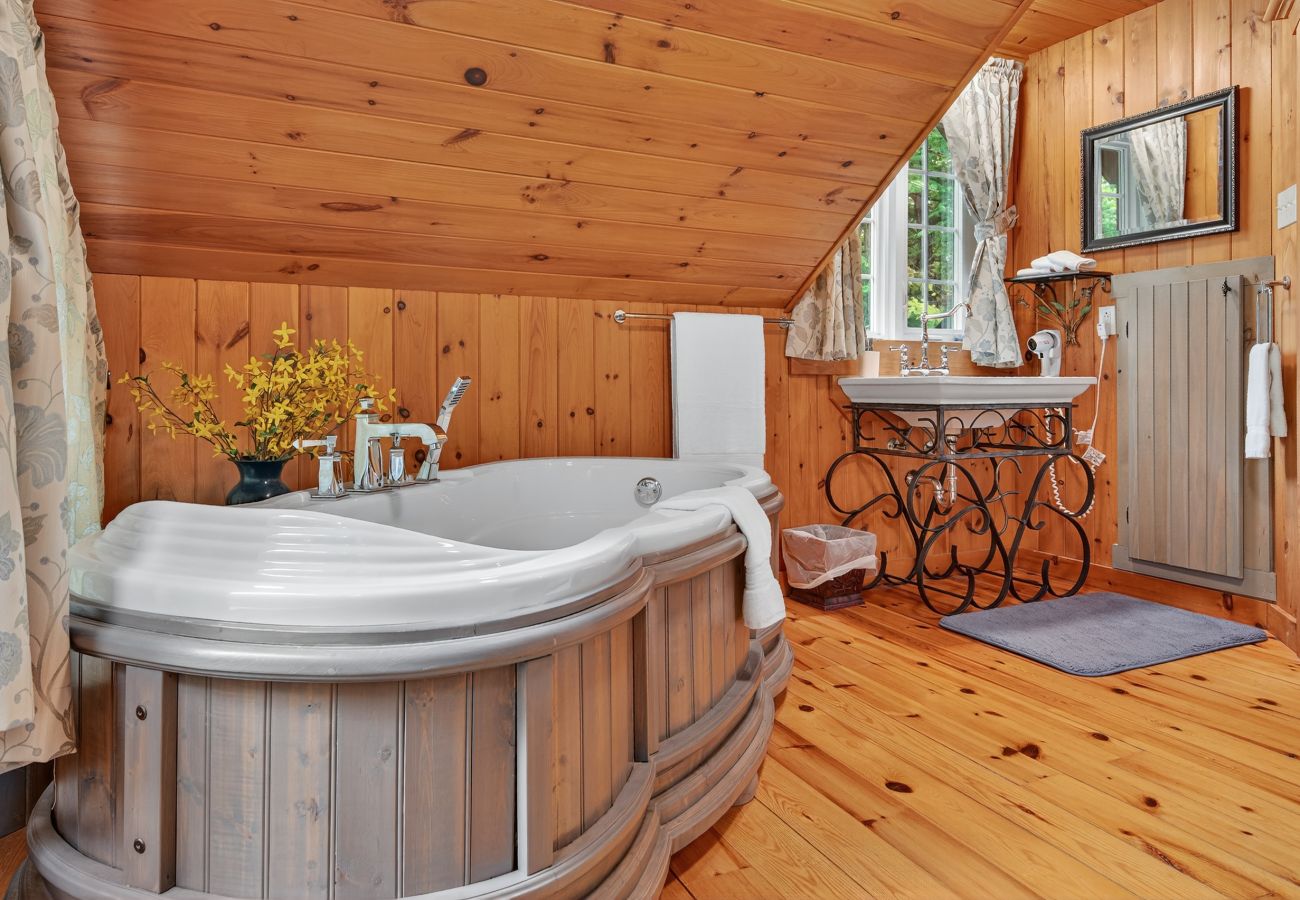 Chalet in Montreal - CAN029 : Le Huard