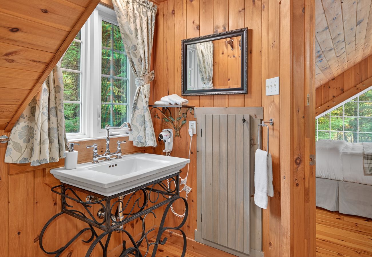 Chalet in Montreal - CAN029 : Le Huard