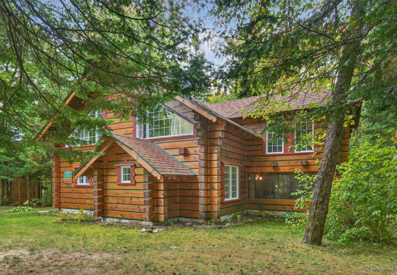 Chalet in Montreal - CAN029 : Le Huard