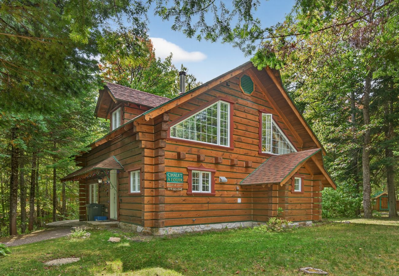 Chalet in Montreal - CAN029 : Le Huard