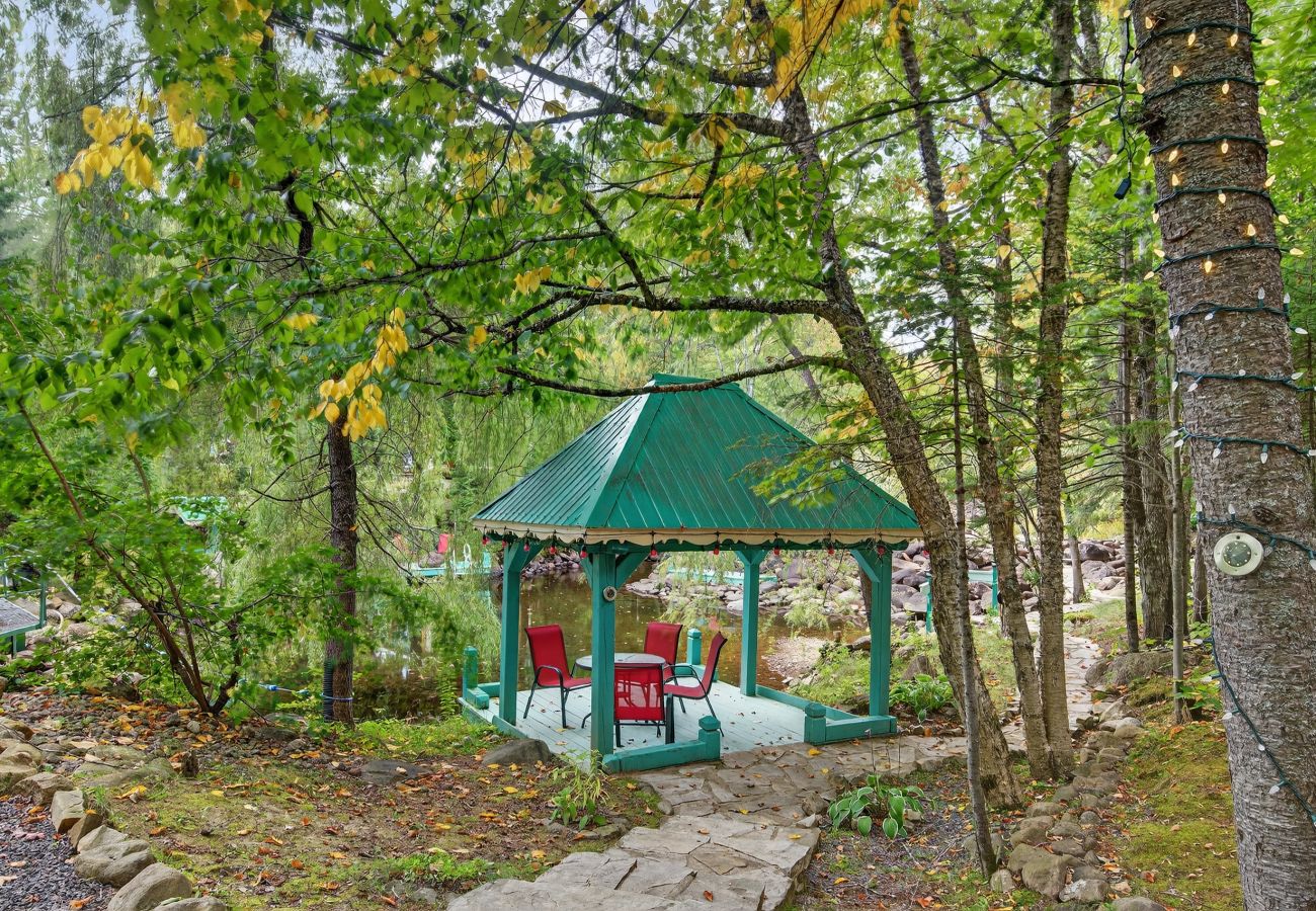 Chalet in Montreal - CAN029 : Le Huard