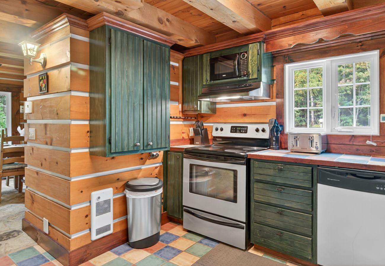 Chalet in Montreal - CAN029 : Le Huard