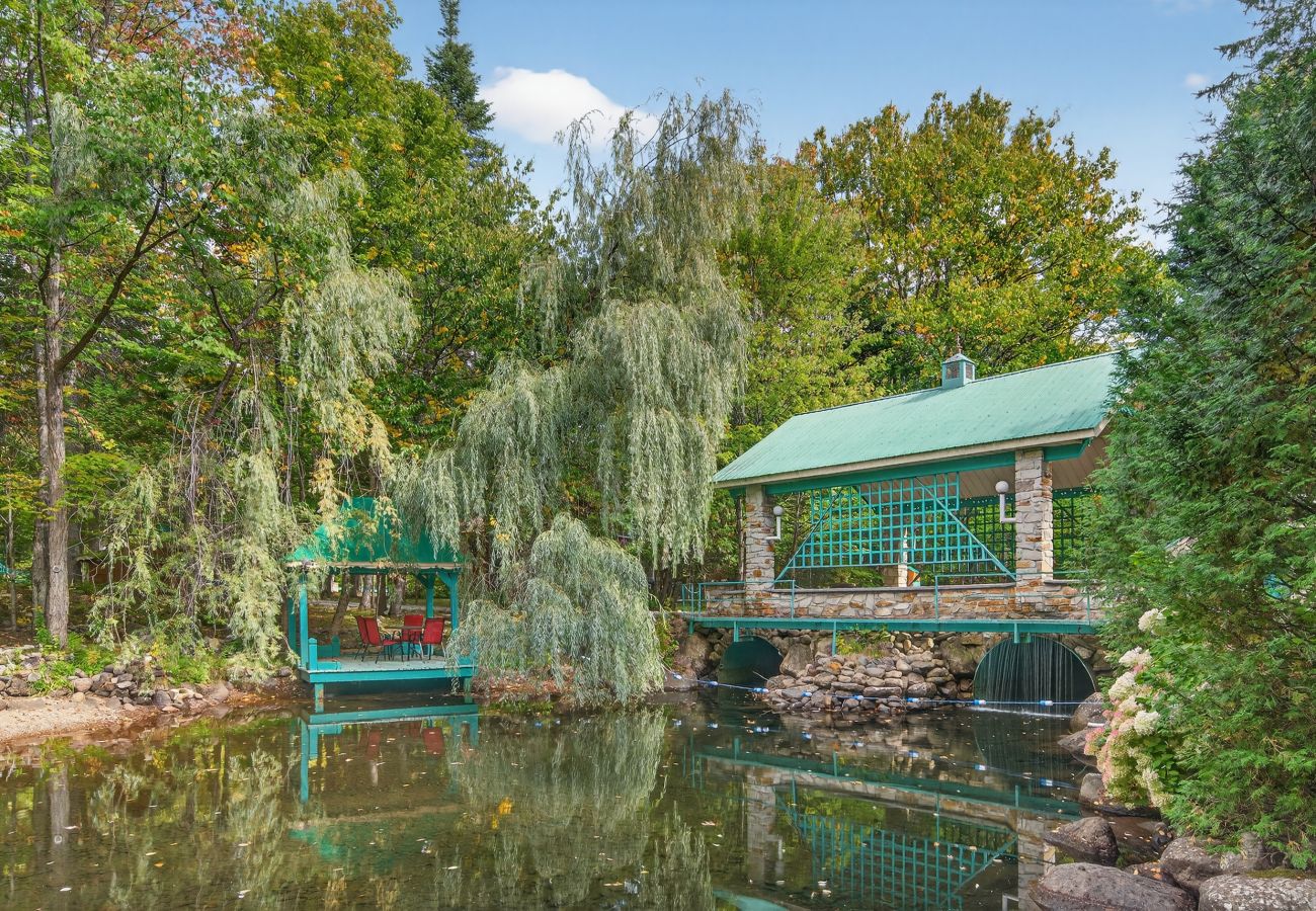 Chalet in Montreal - CAN029 : Le Huard