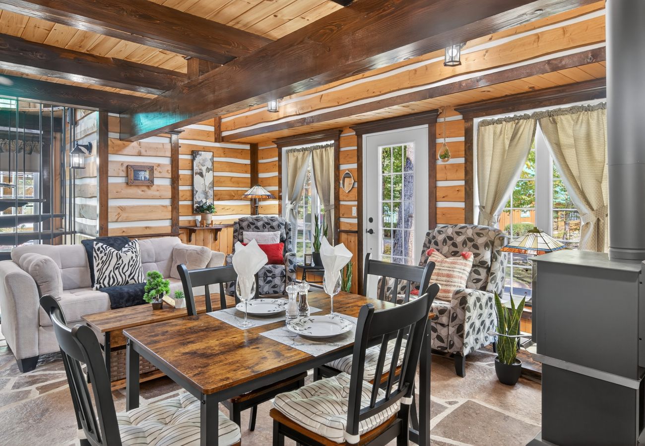 Chalet in Montreal - CAN033 : Le Merle