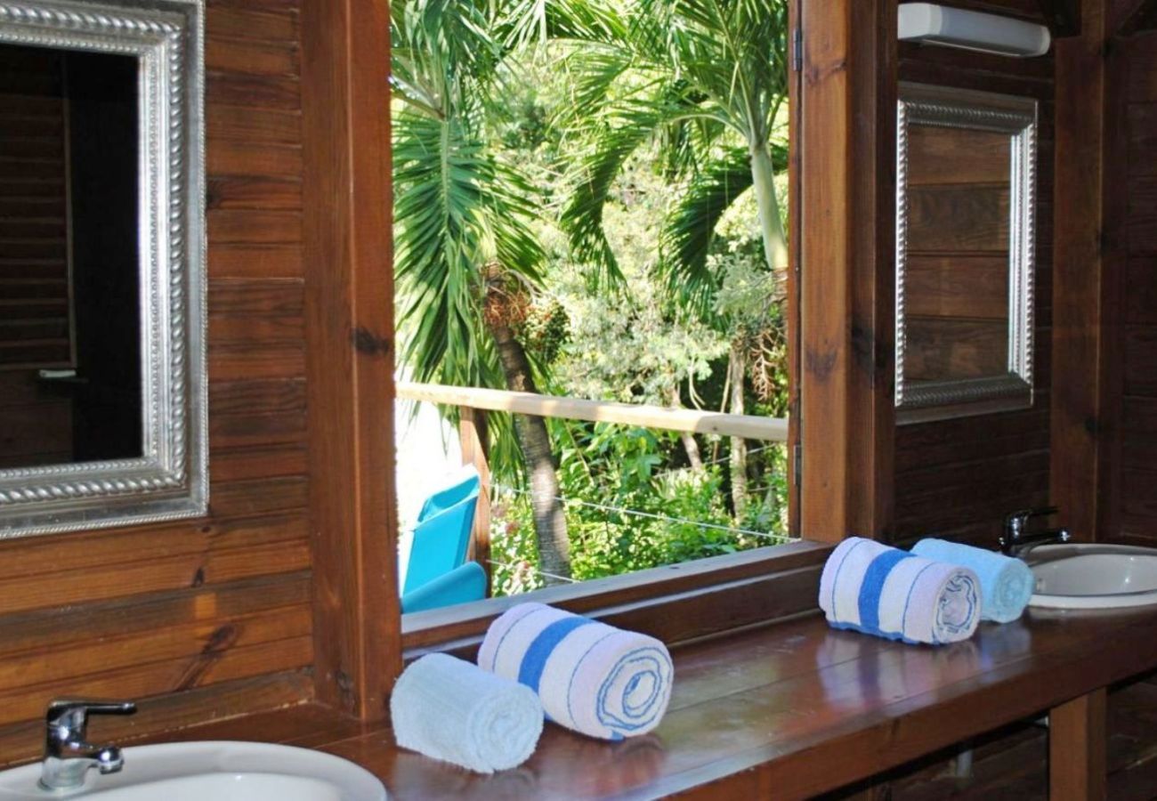 Bungalow in Deshaies - Gite Bleu Outremer 1 à Deshaies ref GEA005