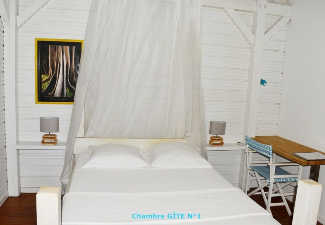 Bungalow in Deshaies - Gite Bleu Outremer 1 à Deshaies ref GEA005