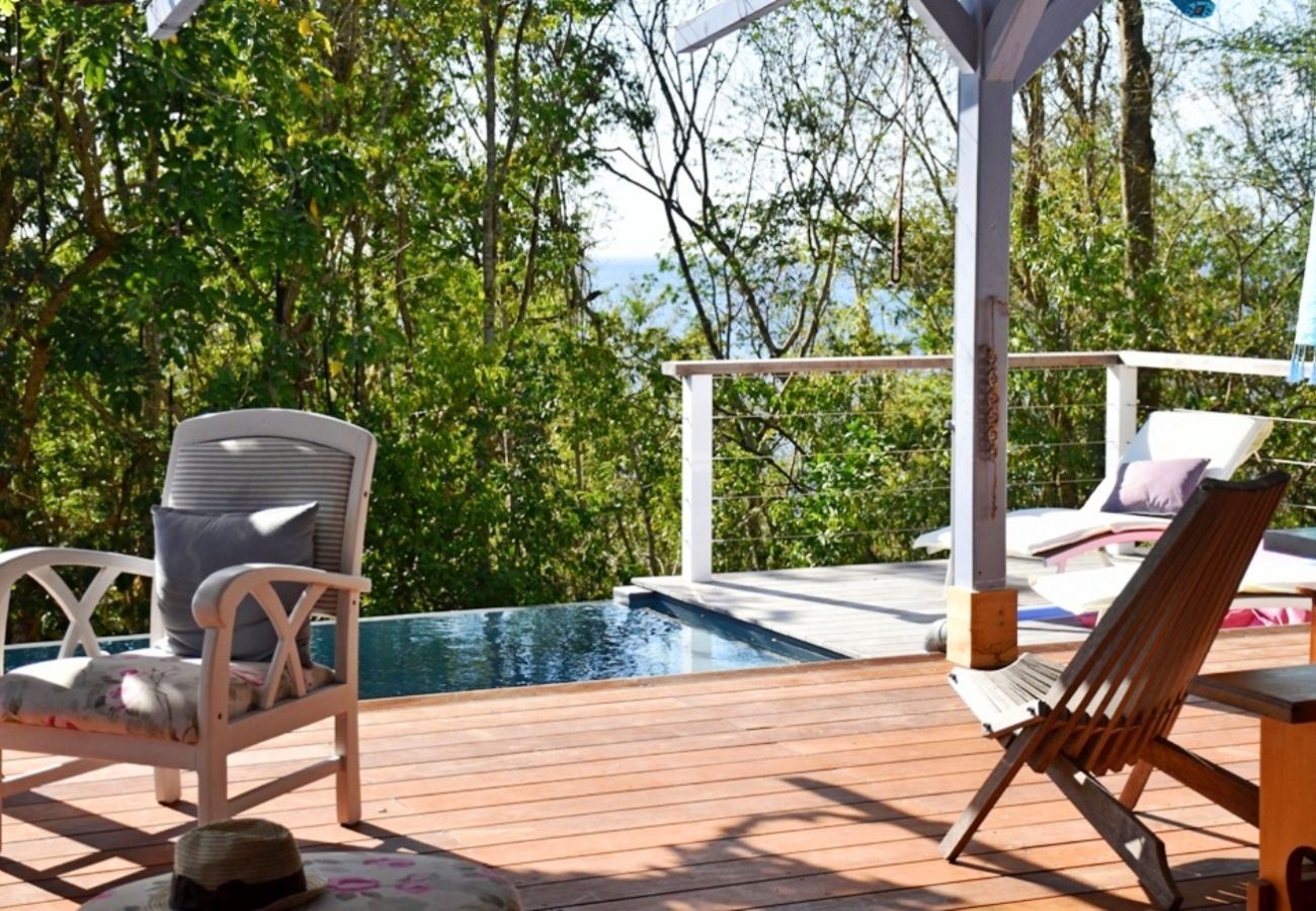 Villa in Deshaies - Villa Bleu Outremer à Deshaies Ref GEA007