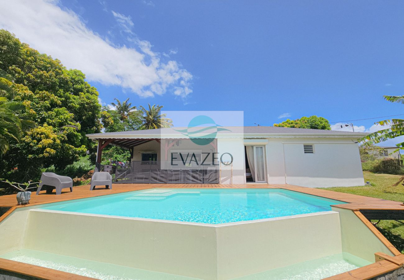 Villa/Dettached house in Sainte-Rose - Maison à Sainte Rose 3CH avec Vue Mer