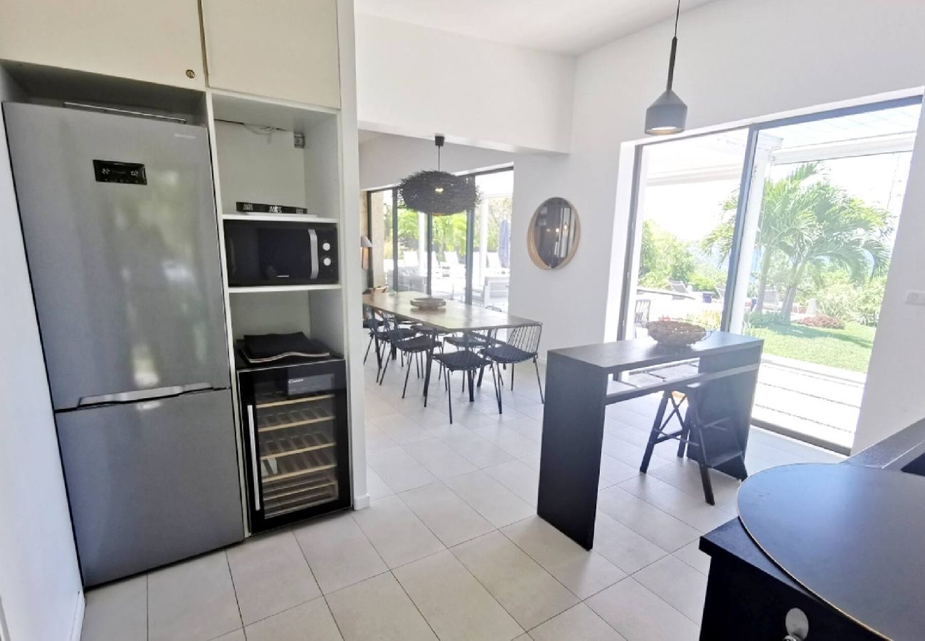 Villa à Le Diamant - Villa de standing au Diamant Ref M160 4 chambres v