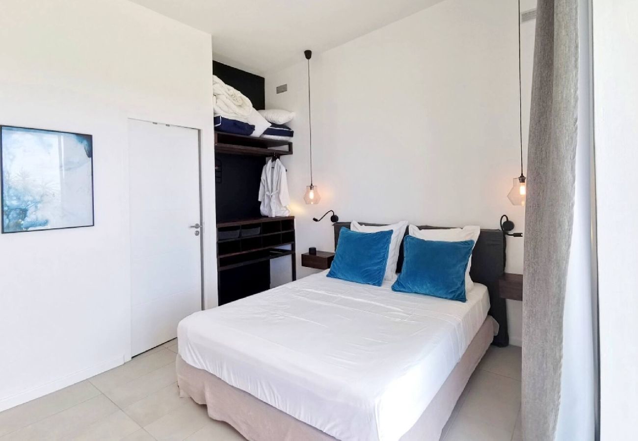 Villa à Le Diamant - Villa de standing au Diamant Ref M160 4 chambres v
