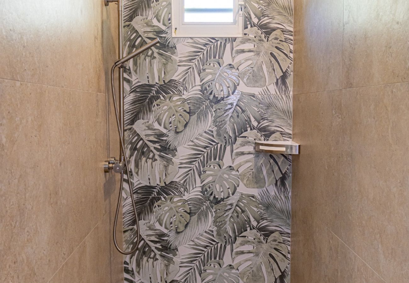 Villa à Deshaies - Villa à Deshaies G166A vue mer 3ch piscine