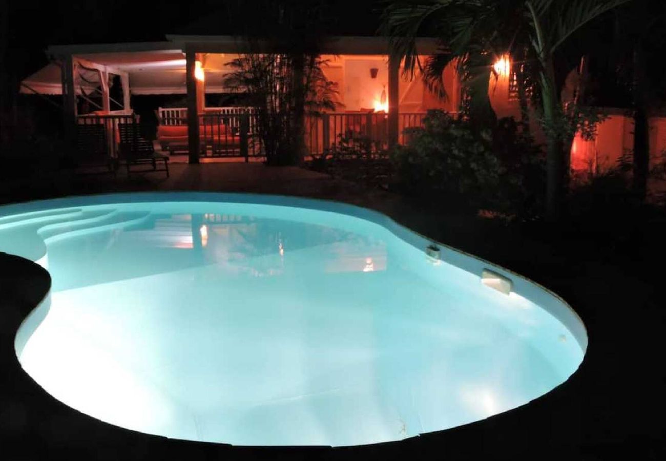 Villa à Sainte-Anne - Villa à Sainte Anne G135D - 3 ch piscine 7 pers