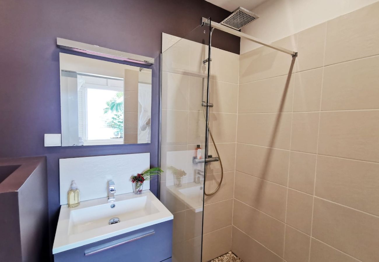 Villa à Saint-François - Villa à Saint François G158C 4 ch piscine privée