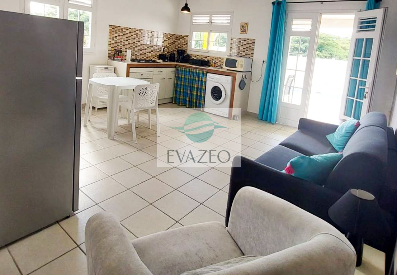 Bungalow à Le Diamant - Bungalow au Diamant en Martinique - Ref : M029A
