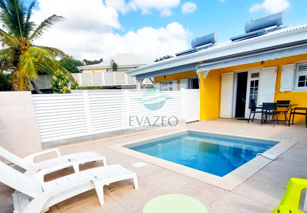 Bungalow à Le Diamant - Bungalow au Diamant en Martinique - Ref : M029A