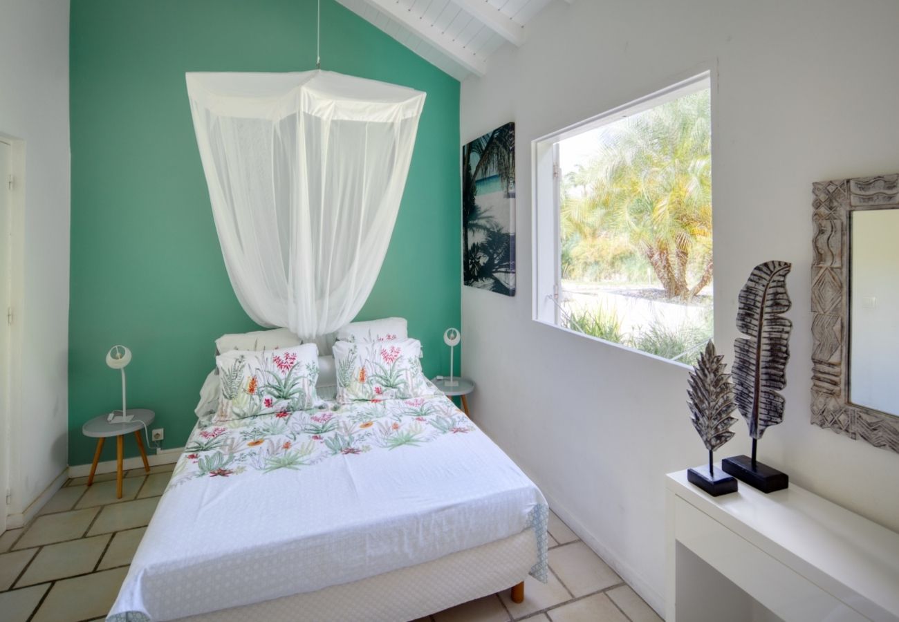 Villa à Saint-François - Villa à Saint François en Guadeloupe - Ref : G121A