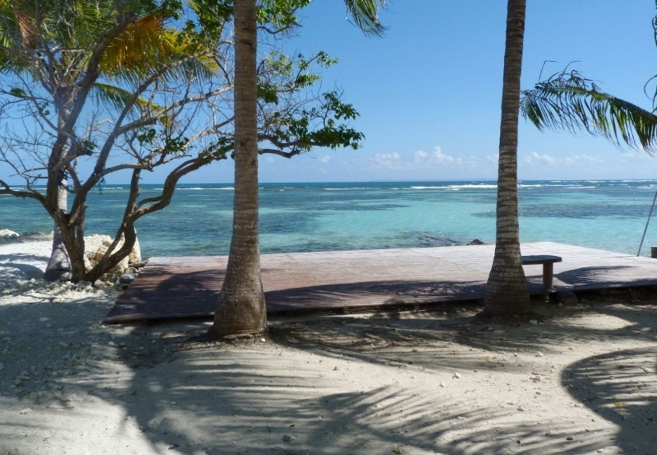 Appartement à Sainte-Anne - Résidence à Ste Anne Guadeloupe - Ref : HG027