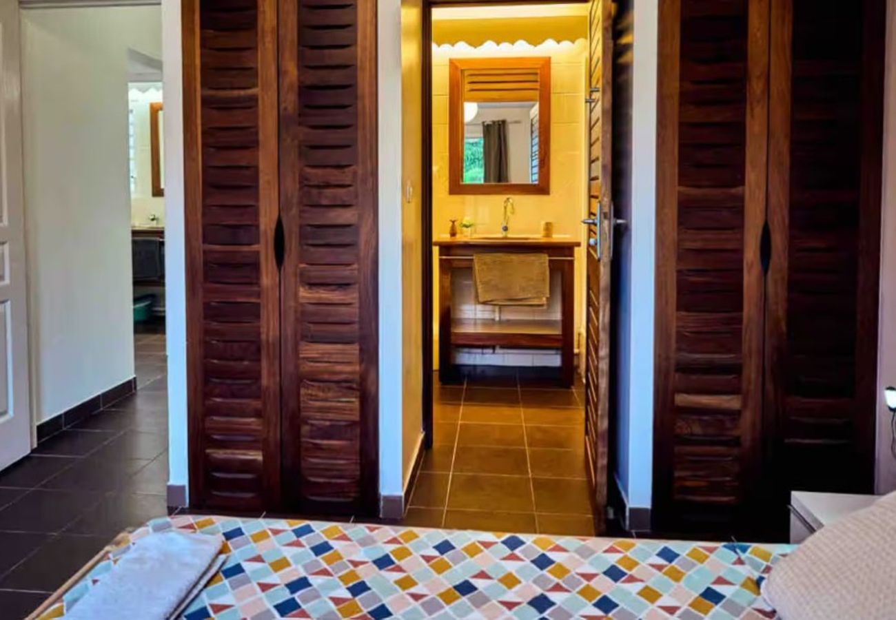 Appartement à Sainte-Anne - Appartement à Ste Anne Guadeloupe - Ref : HG096