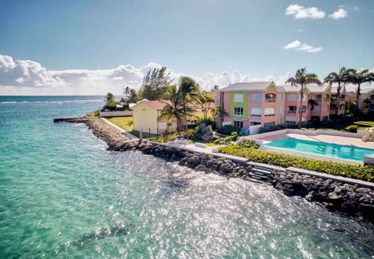 Appartement à Sainte-Anne - Appartement à Ste Anne Guadeloupe - Ref : HG096