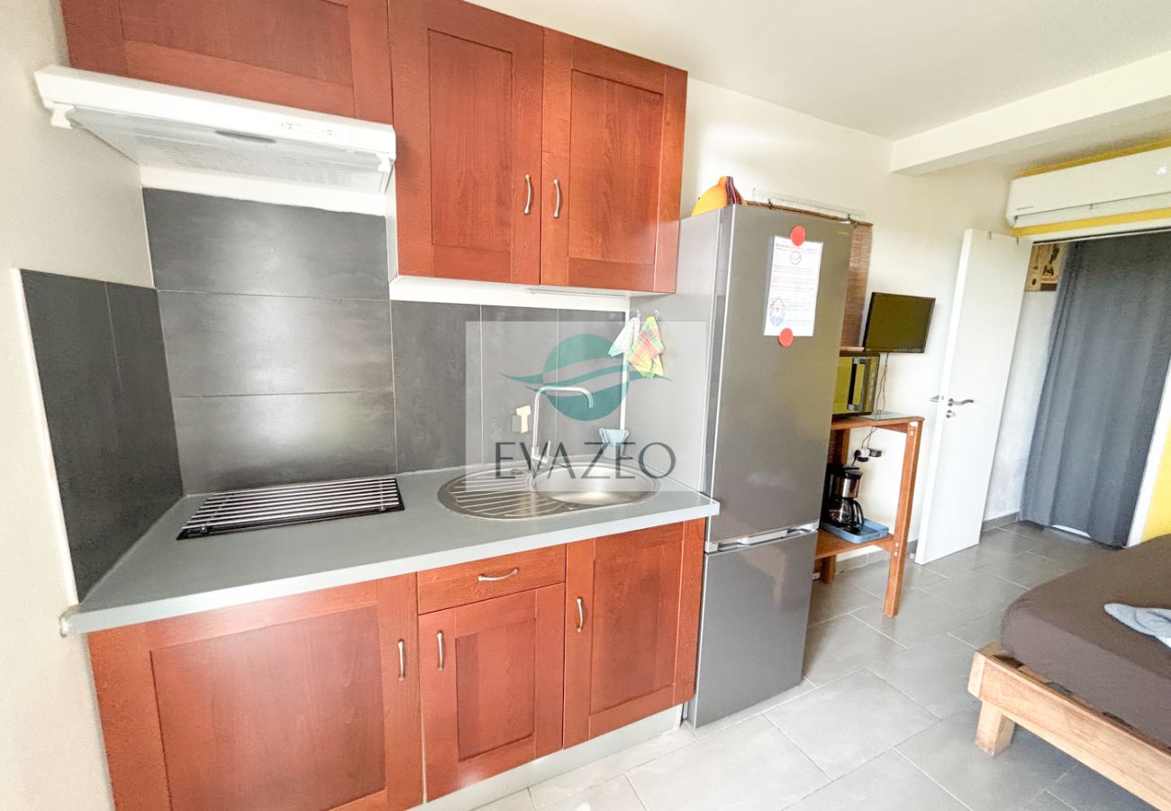 Studio à Les Anses-d'Arlet - STUDIO Anse d'Arlet Vue mer - REF M322