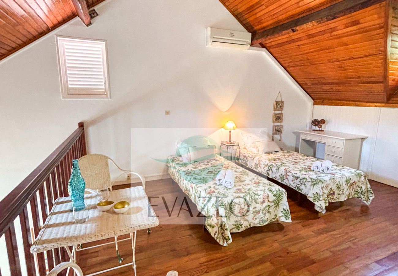 Villa à Sainte-Anne - Villa à Sainte Anne Ref M019 - 2 ch plage à 400m