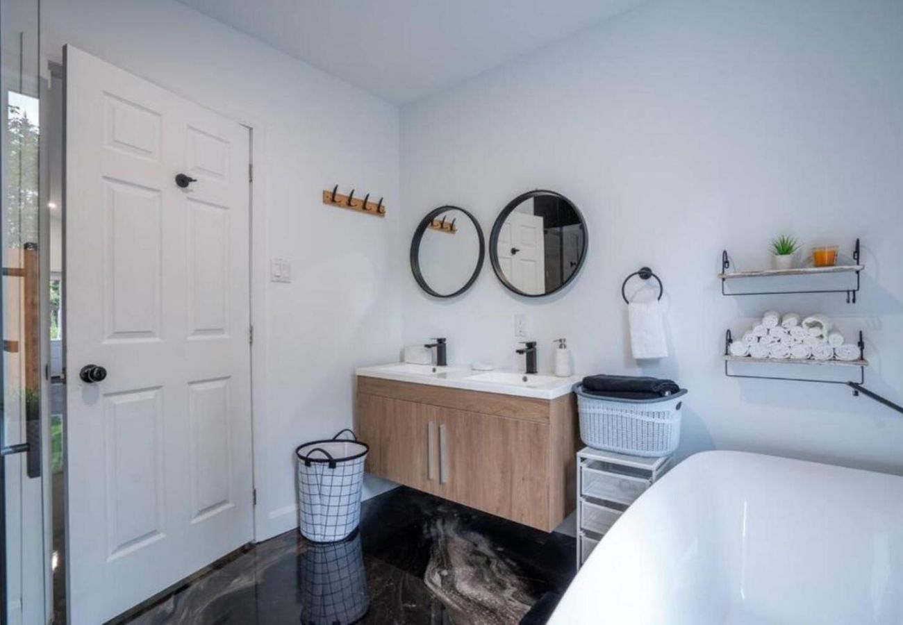 Chalet à Charlevoix-Est - CAN005 - L'étoile Brillante