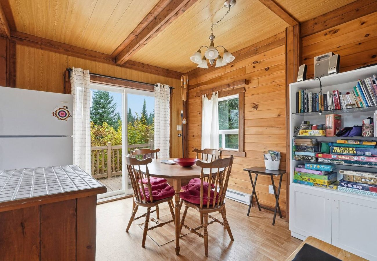 Chalet à Charlevoix-Est - CAN012 - Le P'tit Chal'eureux
