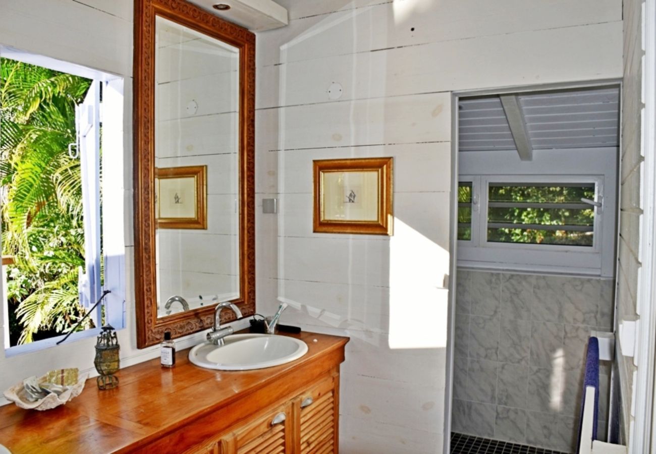 Villa à Deshaies - Villa Bleu Outremer à Deshaies Ref GEA007