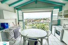 Appartement à Les Trois-Ilets - T2 Trois Ilets 1 ch REF M-000101