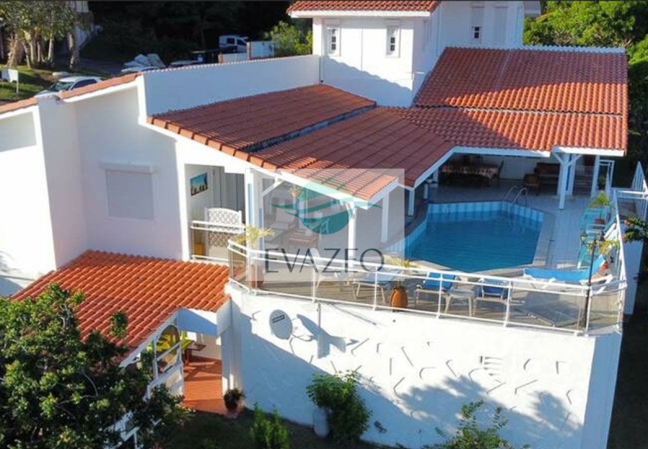 villa à Schoelcher - Vente maison 325 m² Schœlcher REF: PMF1207