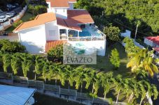 villa à Schoelcher - Vente maison 325 m² Schœlcher REF: PMF1207