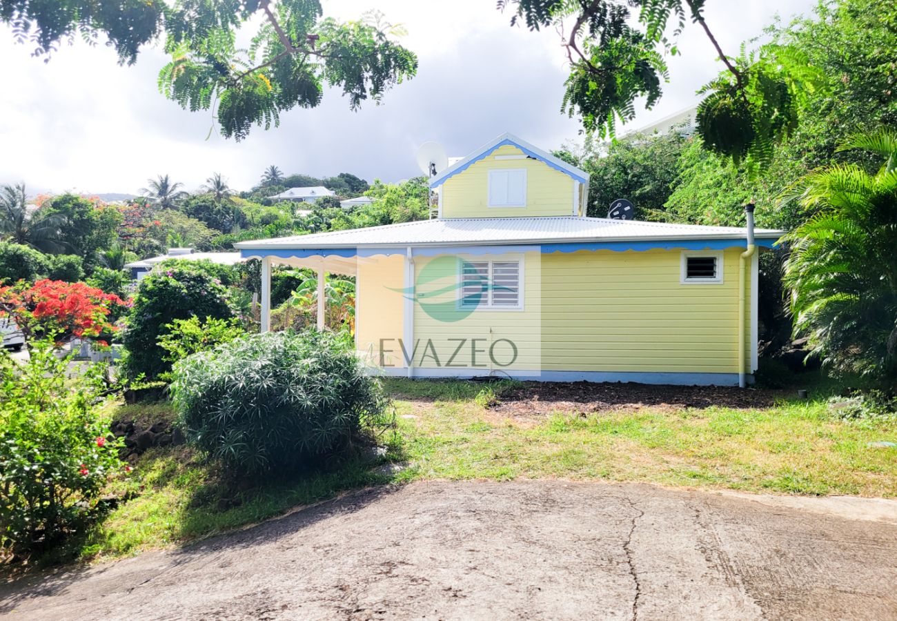Maison à Deshaies - Belle villa créole, vue mer à DESHAIES REF PMV0010