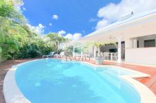 villa à Saint-François - Villa  avec piscine à St François de 177m2 REFPM13