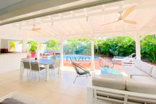 villa à Saint-François - Villa  avec piscine à St François de 177m2 REFPM13